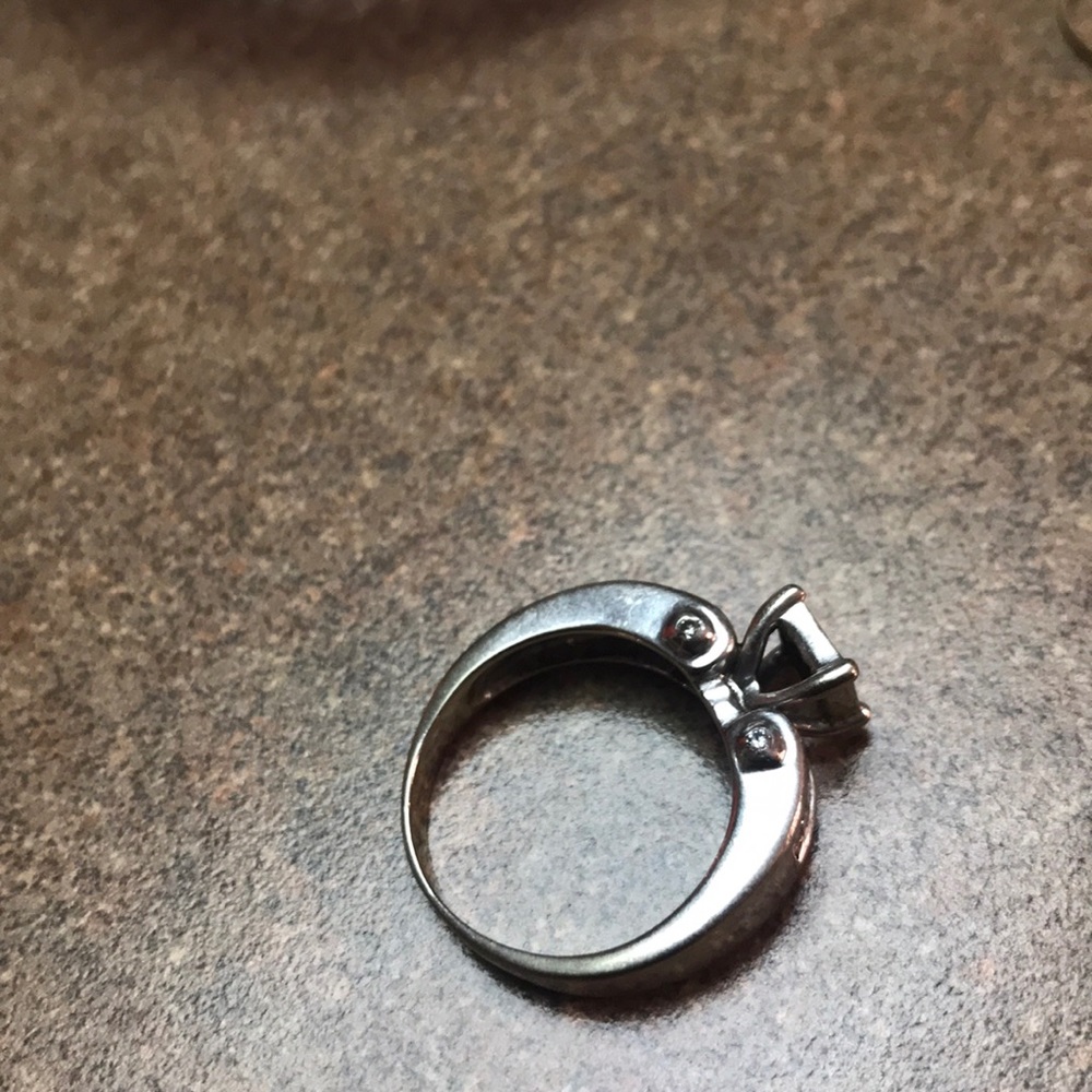 14 Karat Diamond White Gold Diamond Ring - Picture 8 of 8